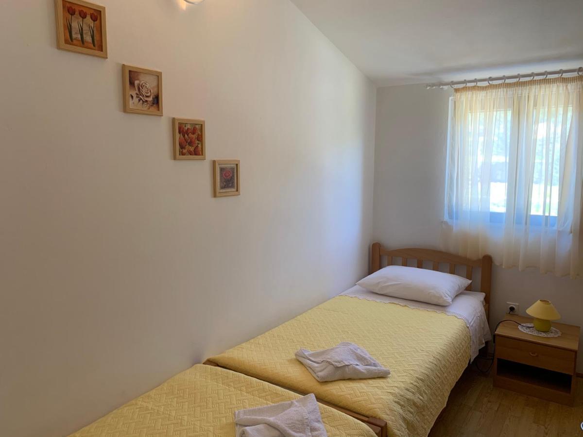 Apartments Ema Sali Extérieur photo