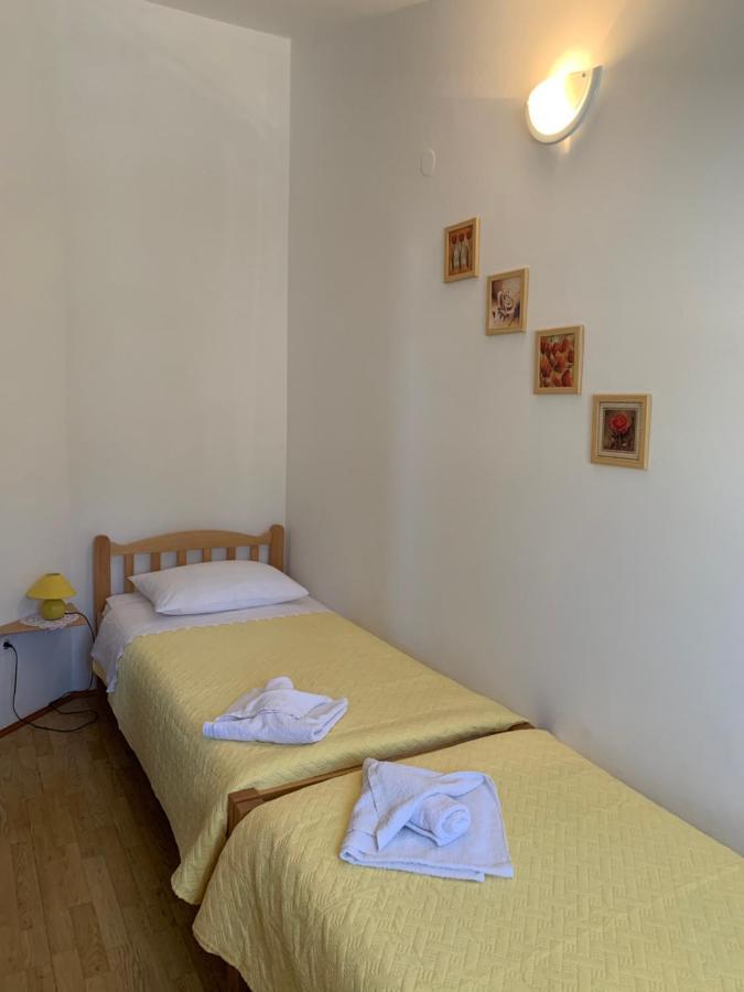 Apartments Ema Sali Extérieur photo