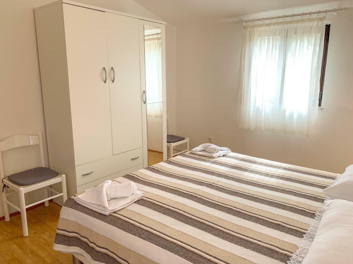 Apartments Ema Sali Extérieur photo